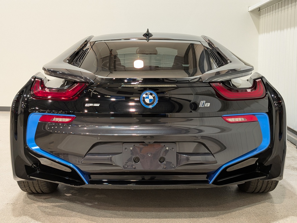 BMW i8 2015