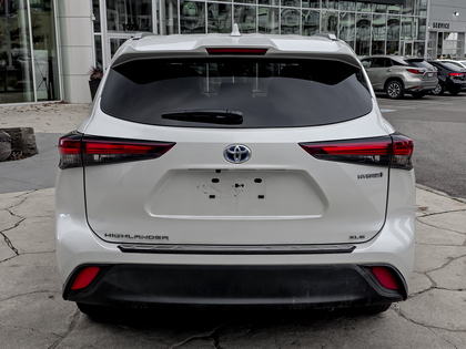 used 2024 Toyota Highlander car, priced at $51,995