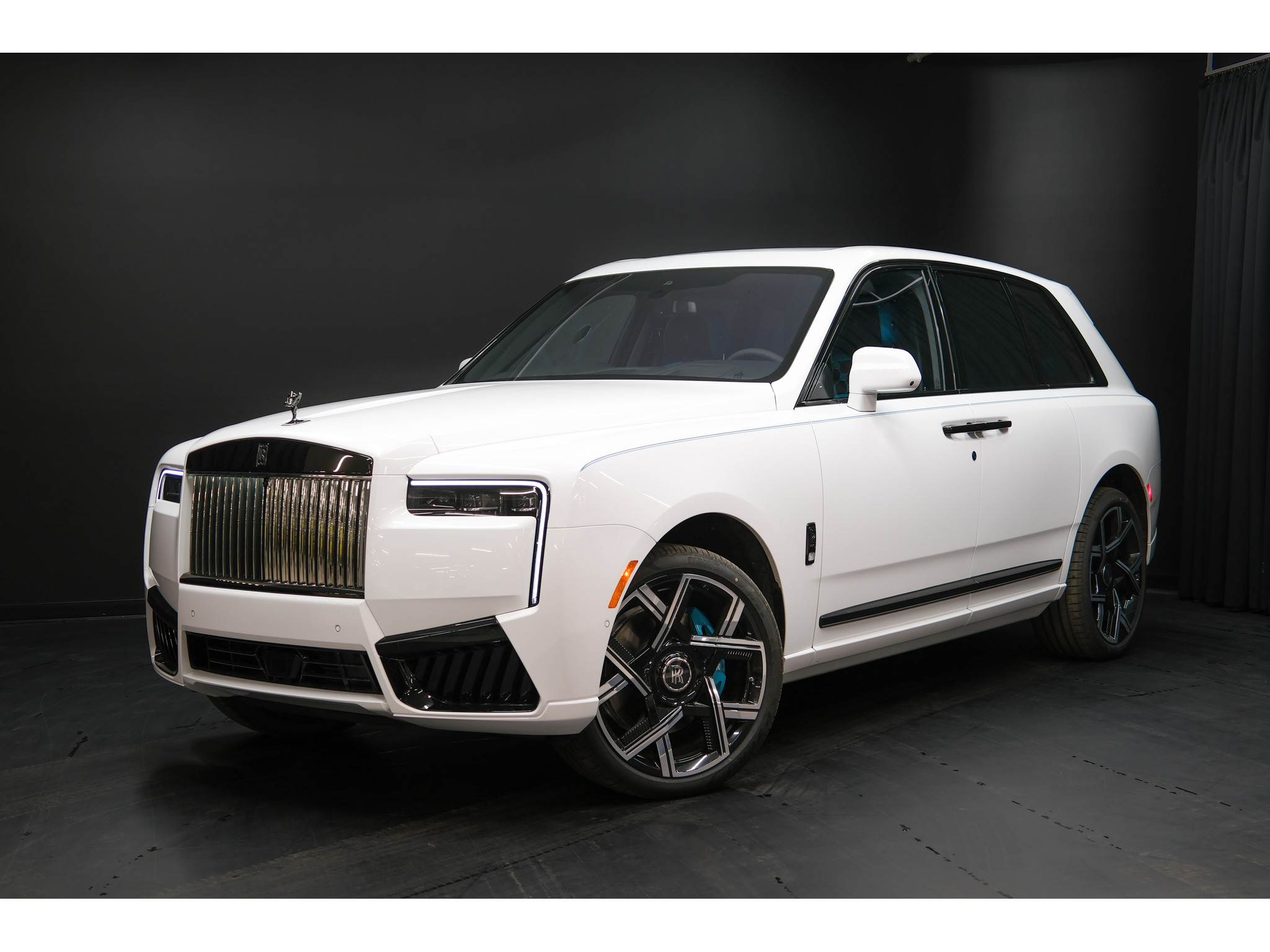 2026 Rolls-Royce Black Badge Cullinan