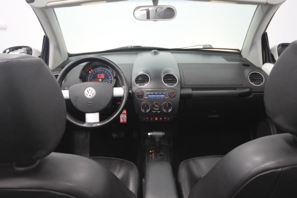 2010 Volkswagen New Beetle