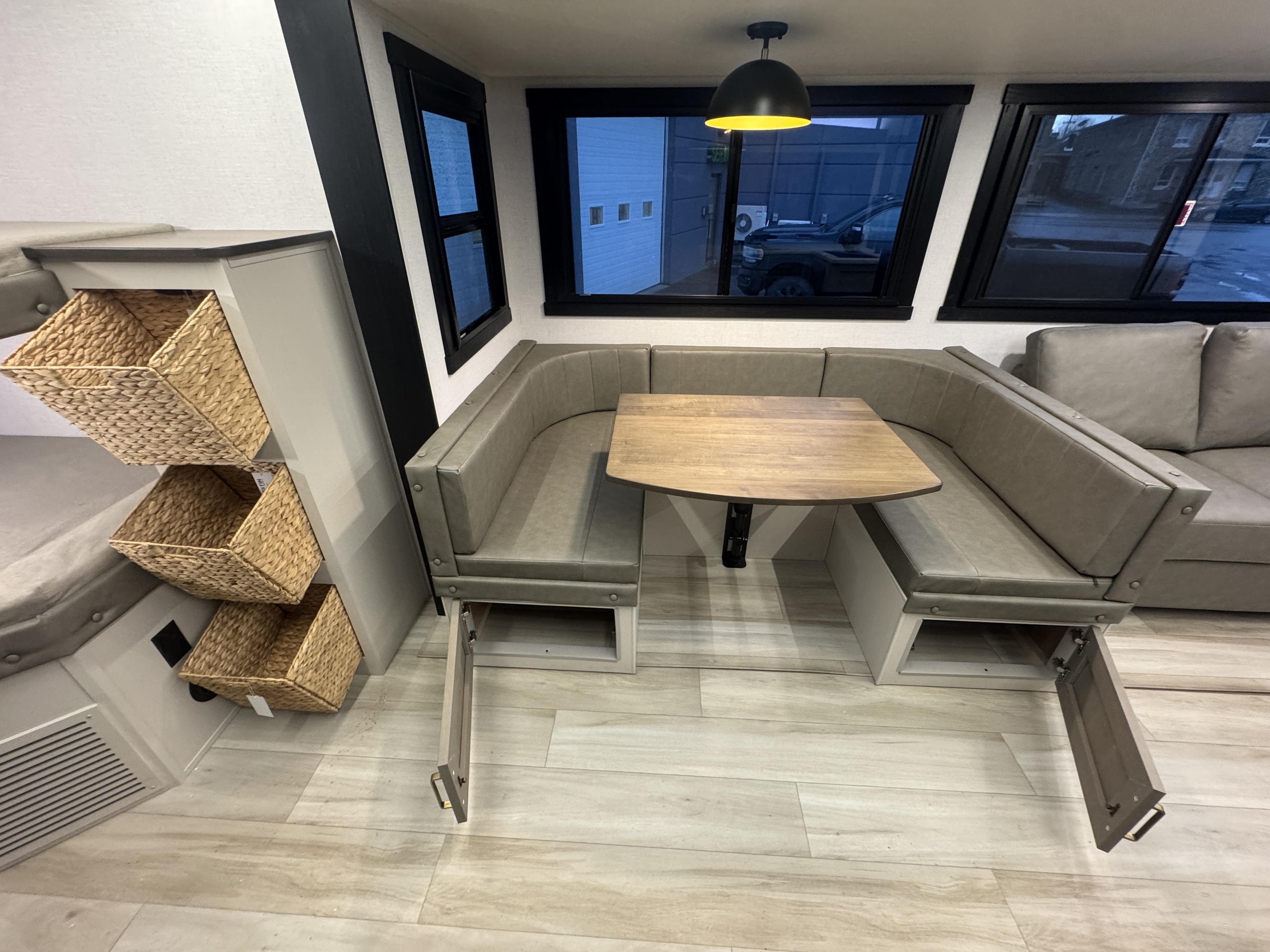Salem Hemisphere by Forest River 25BHHL 2026 - RV Direct Club
