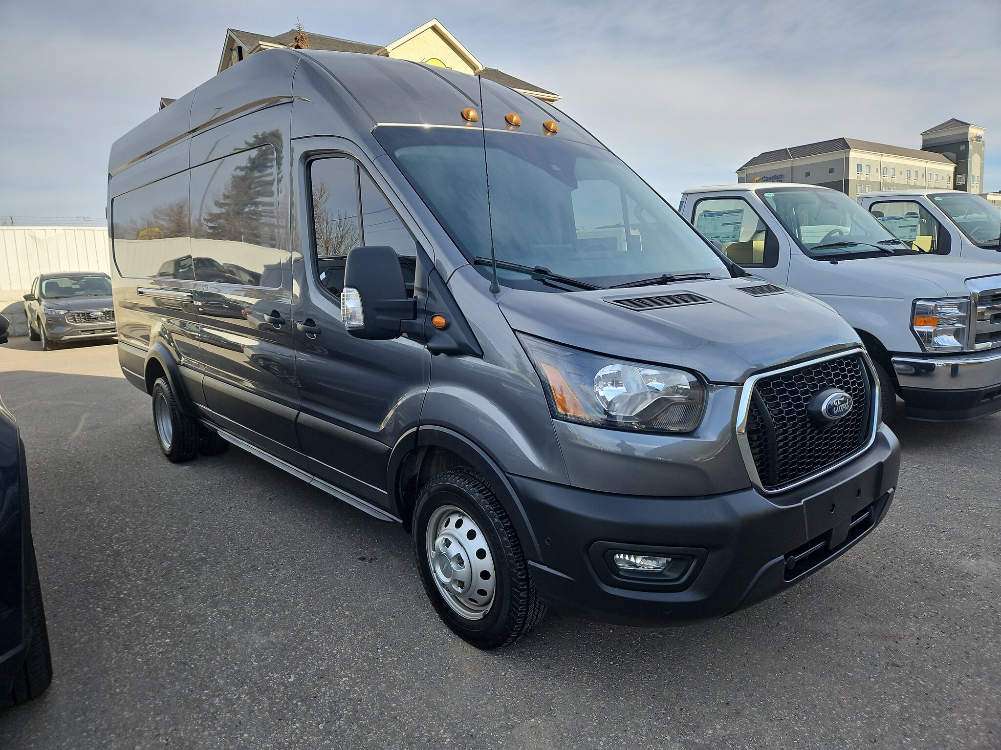 2022 Ford Transit Cargo Van
