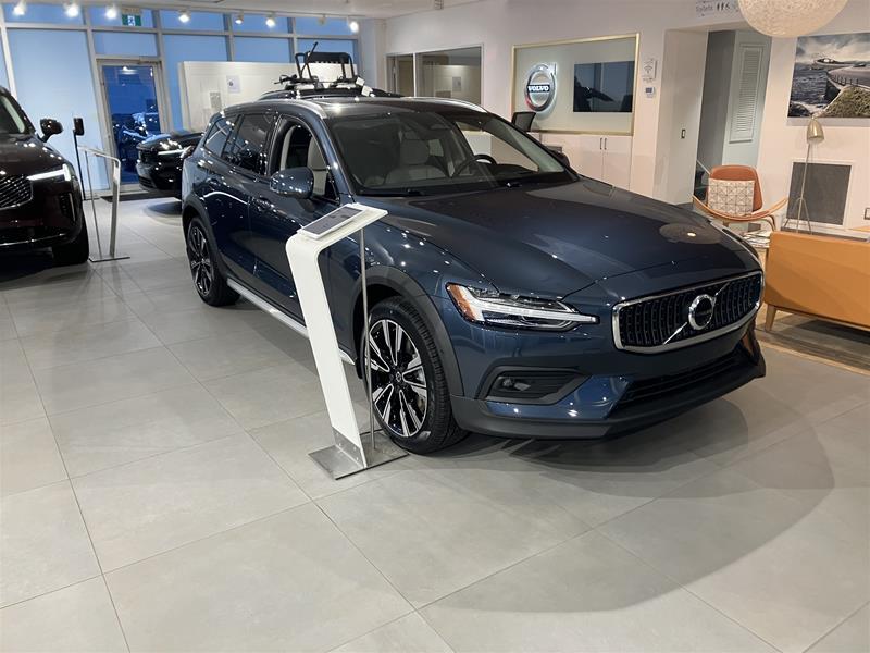 2026 Volvo V60 Cross Country