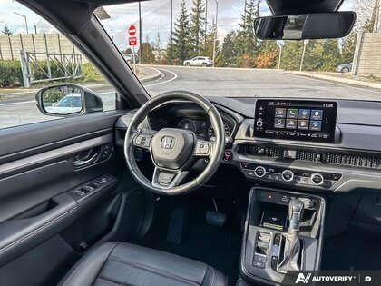 used 2025 Honda CR-V Hybrid car, priced at $43,999