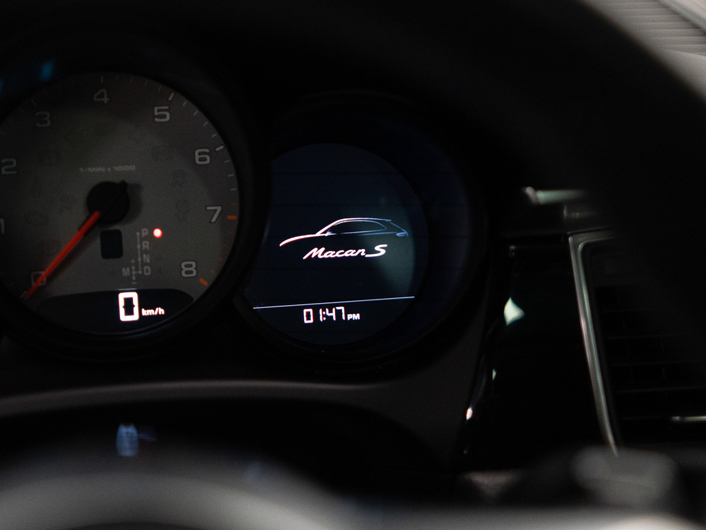 2016 Porsche Macan S, Toronto, Cash