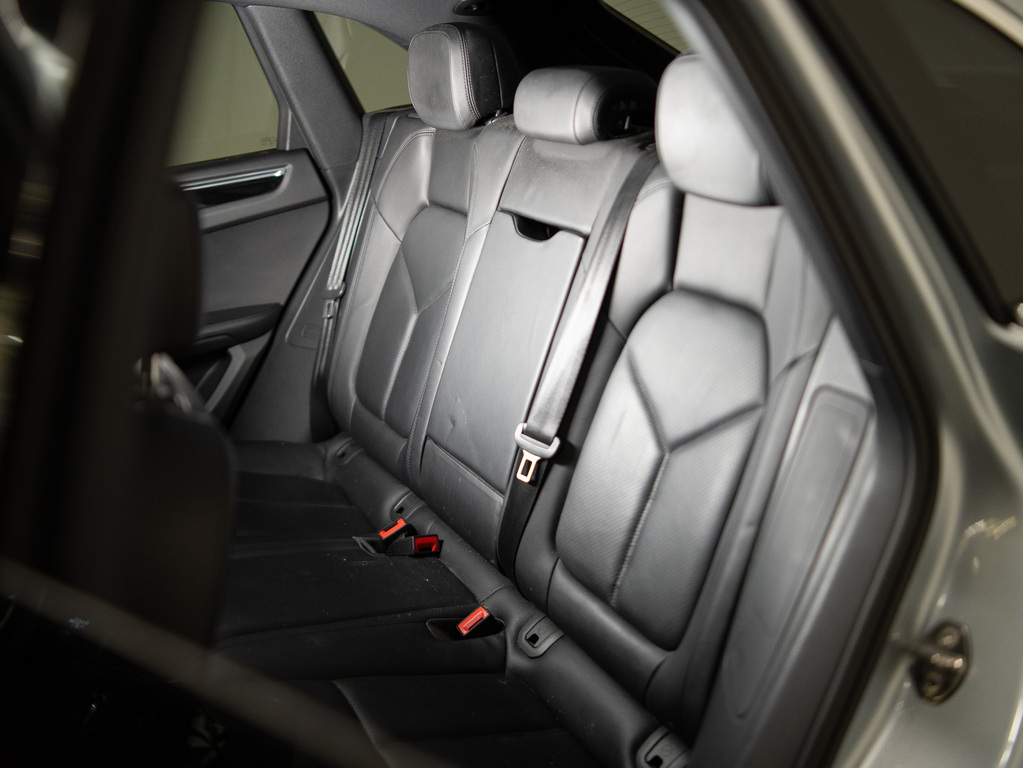 2016 Porsche Macan S, Toronto, Cash