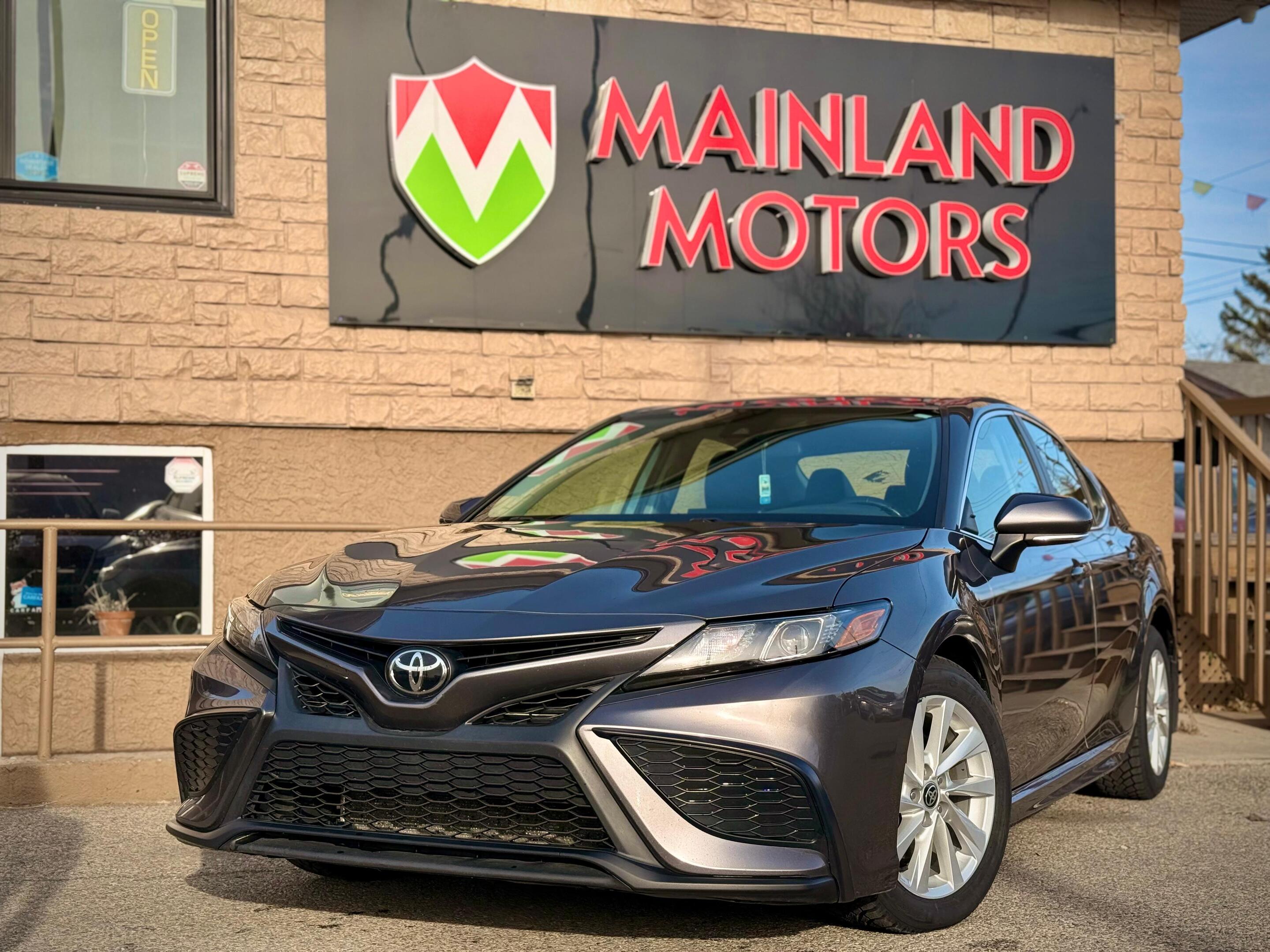 2021 Toyota Camry — view 7
