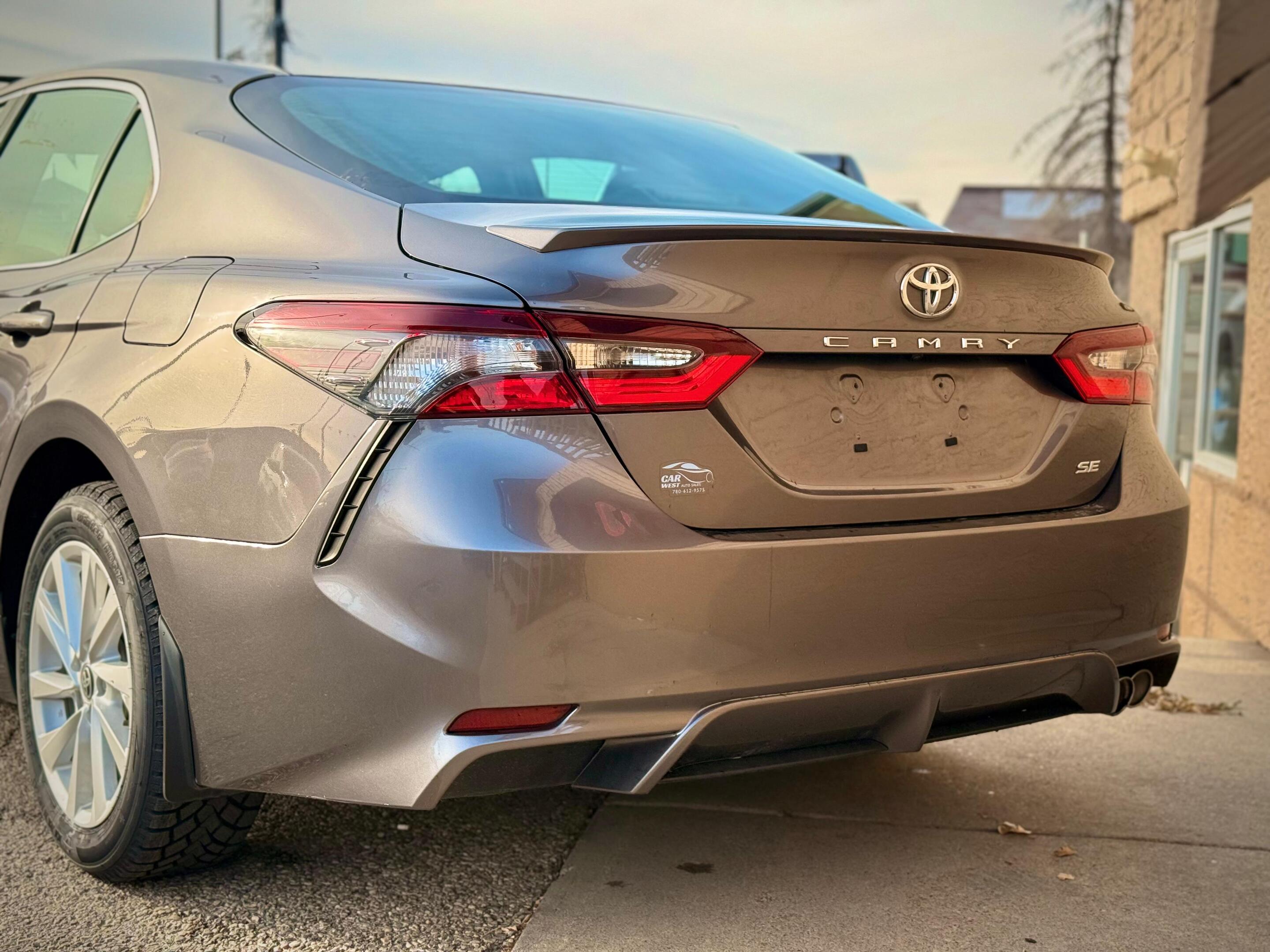 2021 Toyota Camry — view 4