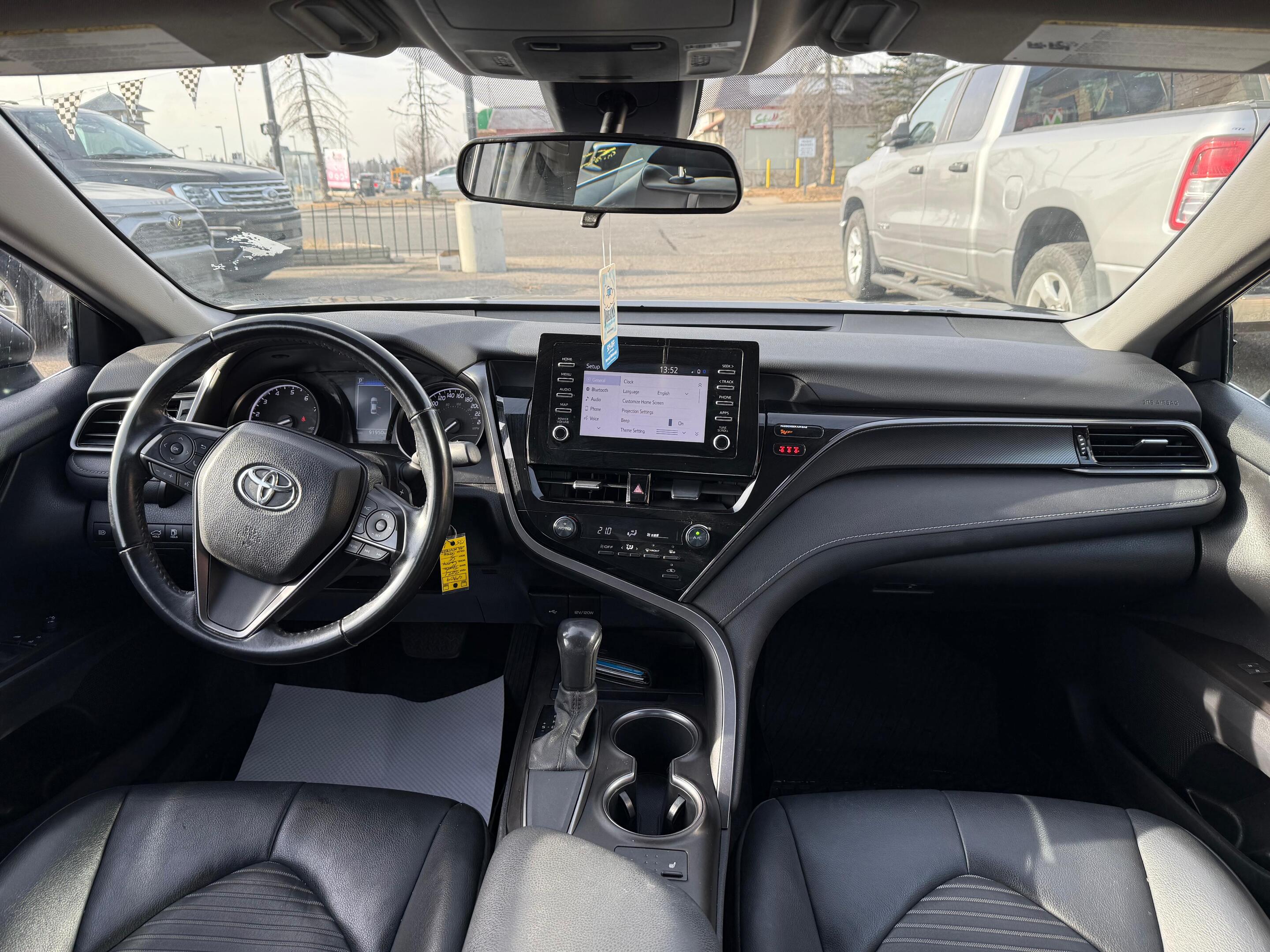 2021 Toyota Camry — view 12