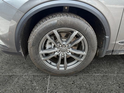 used 2022 Acura MDX car, priced at $43,999