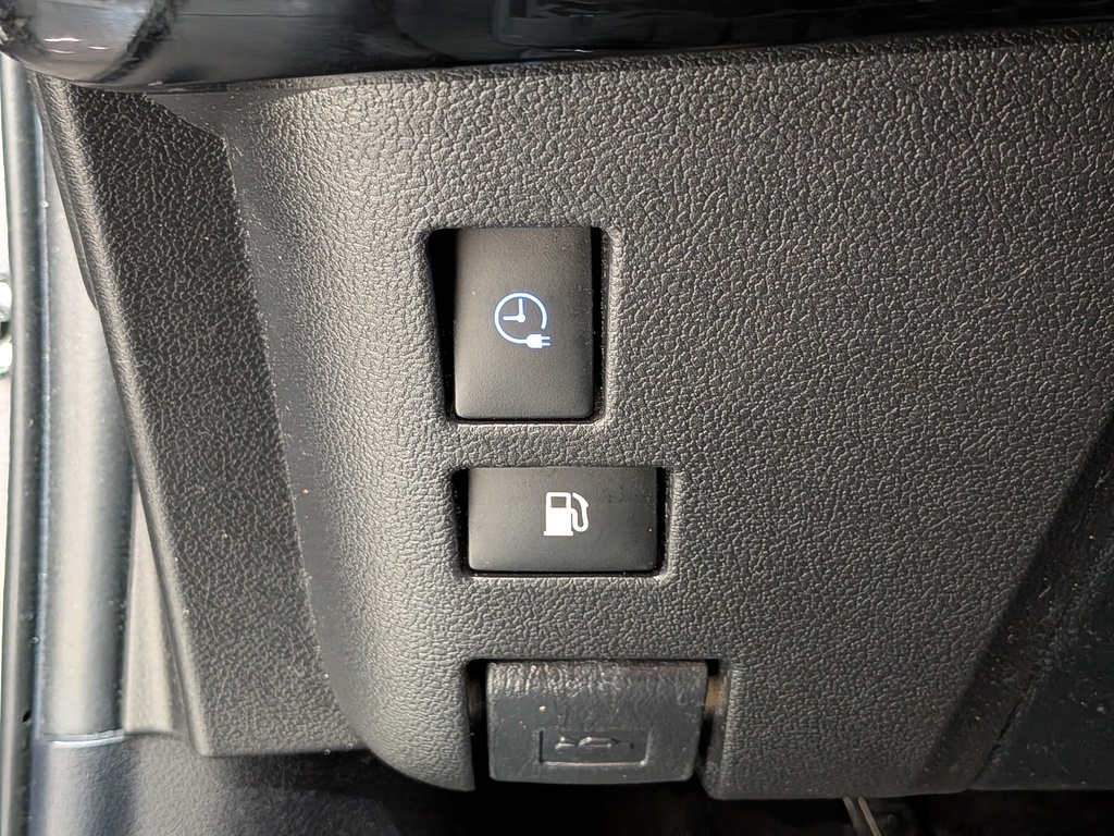 Toyota Prius Prime 2021