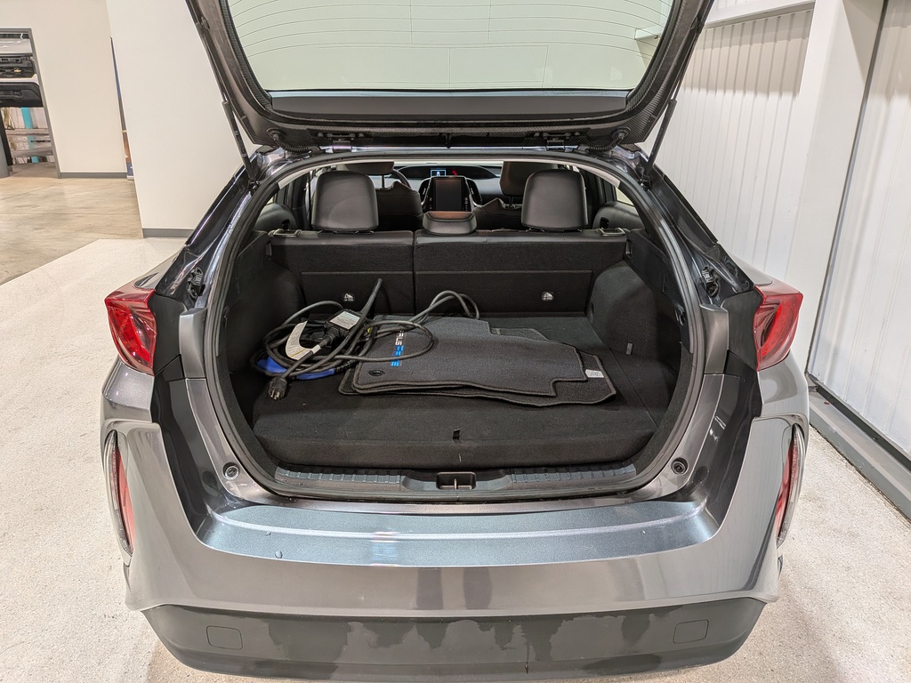 Toyota Prius Prime 2021