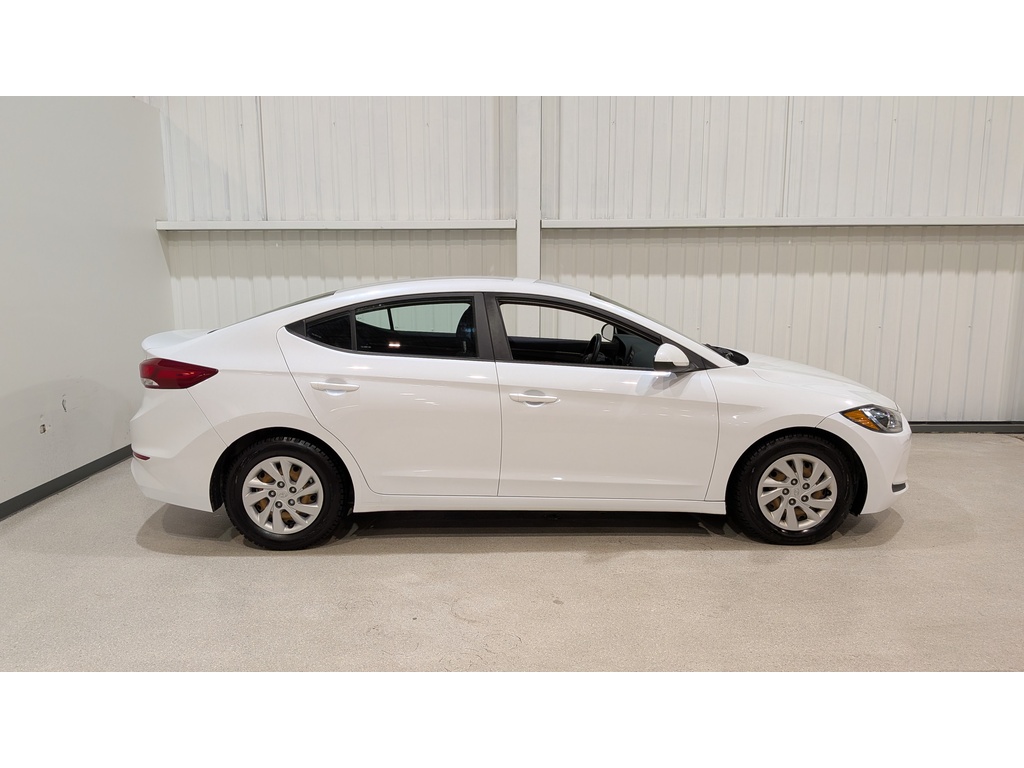 Hyundai Elantra 2018