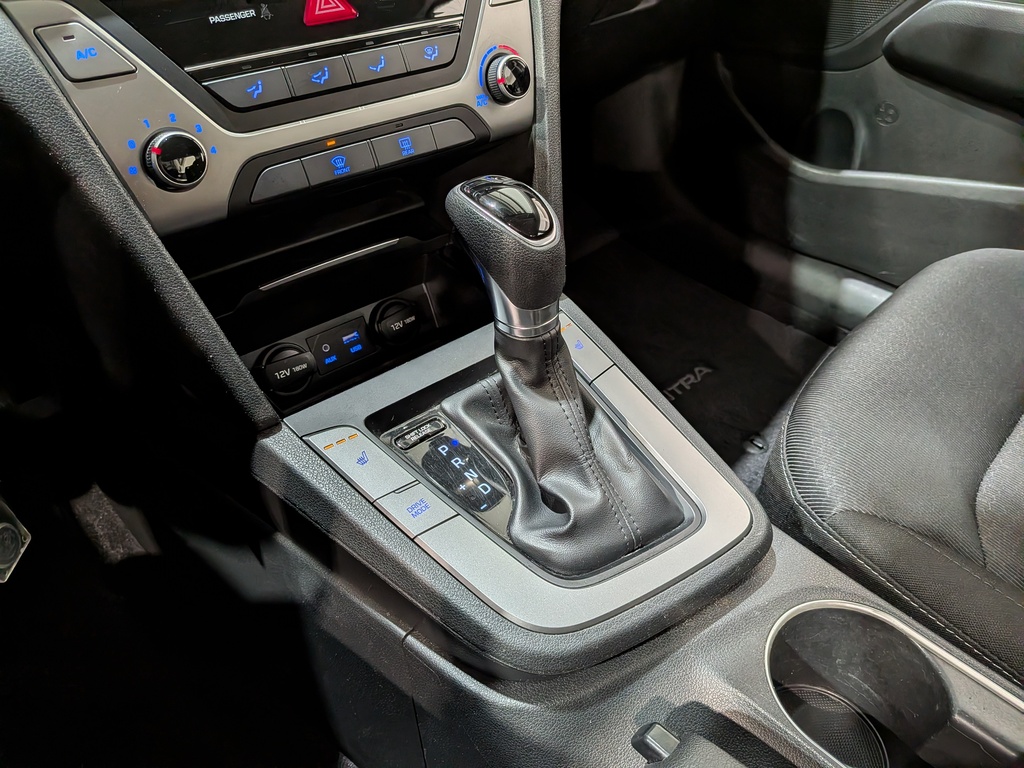 Hyundai Elantra 2018