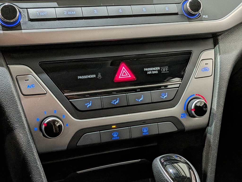 Hyundai Elantra 2018