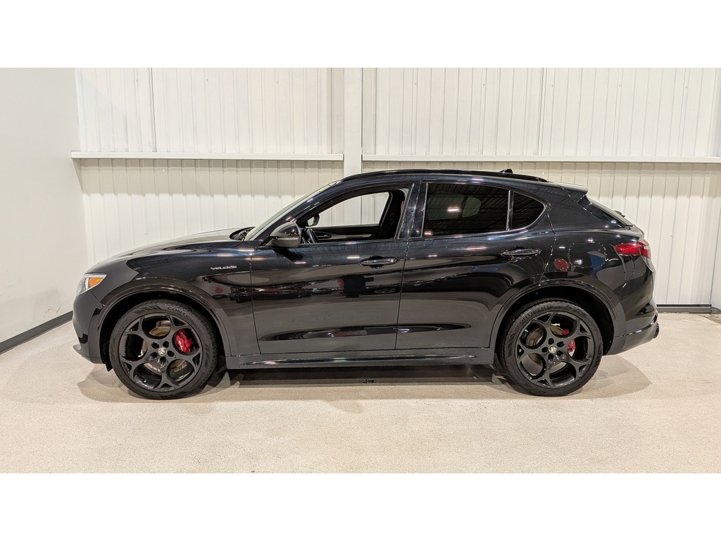 Alfa Romeo Stelvio 2023