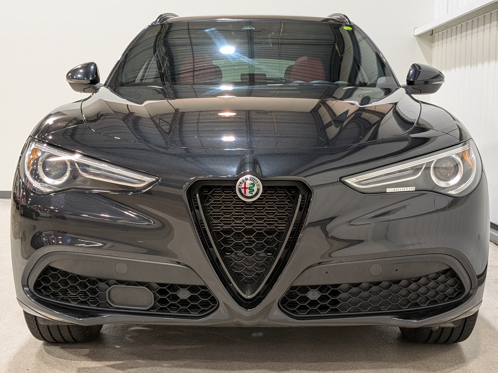 Alfa Romeo Stelvio 2023
