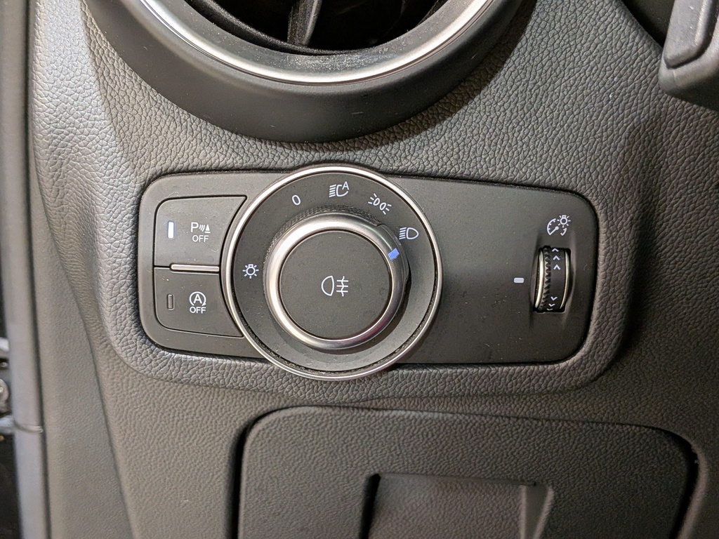 Alfa Romeo Stelvio 2023