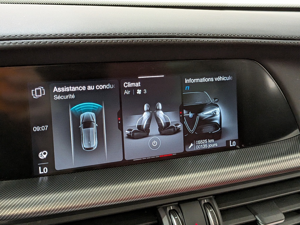 Alfa Romeo Stelvio 2023