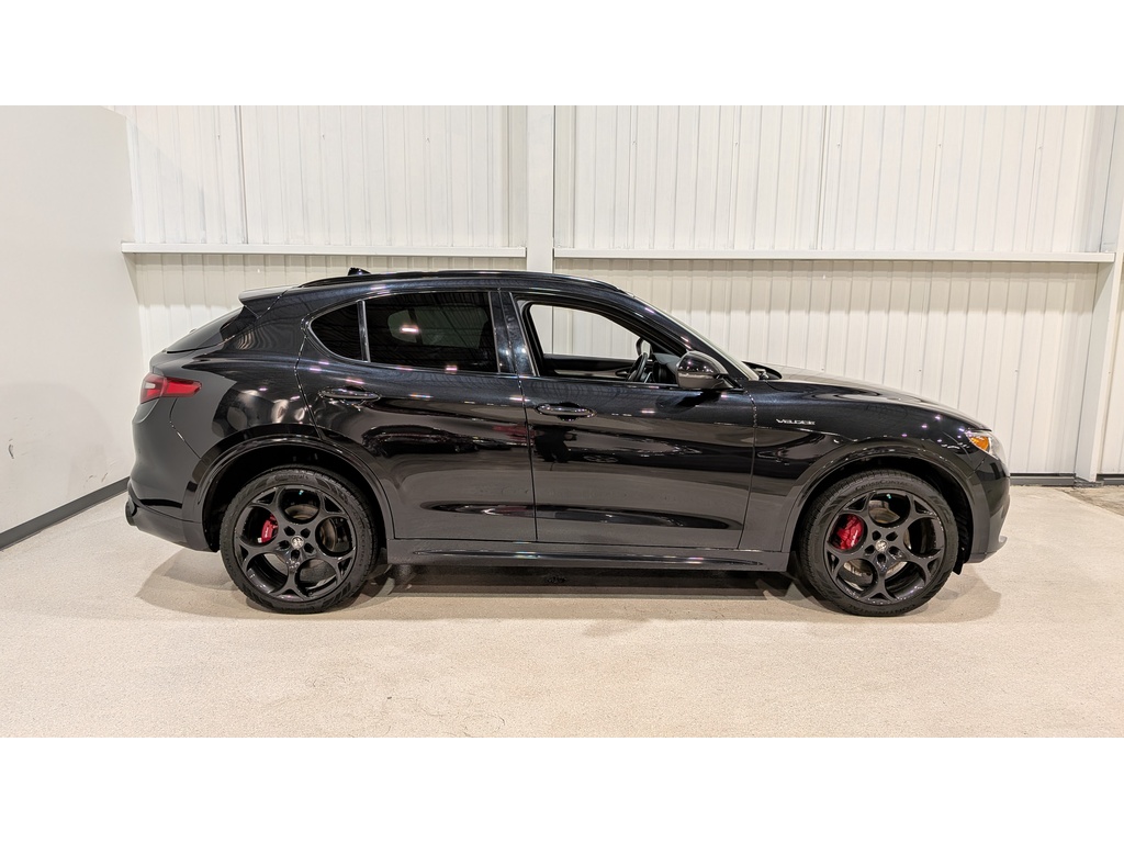Alfa Romeo Stelvio 2023
