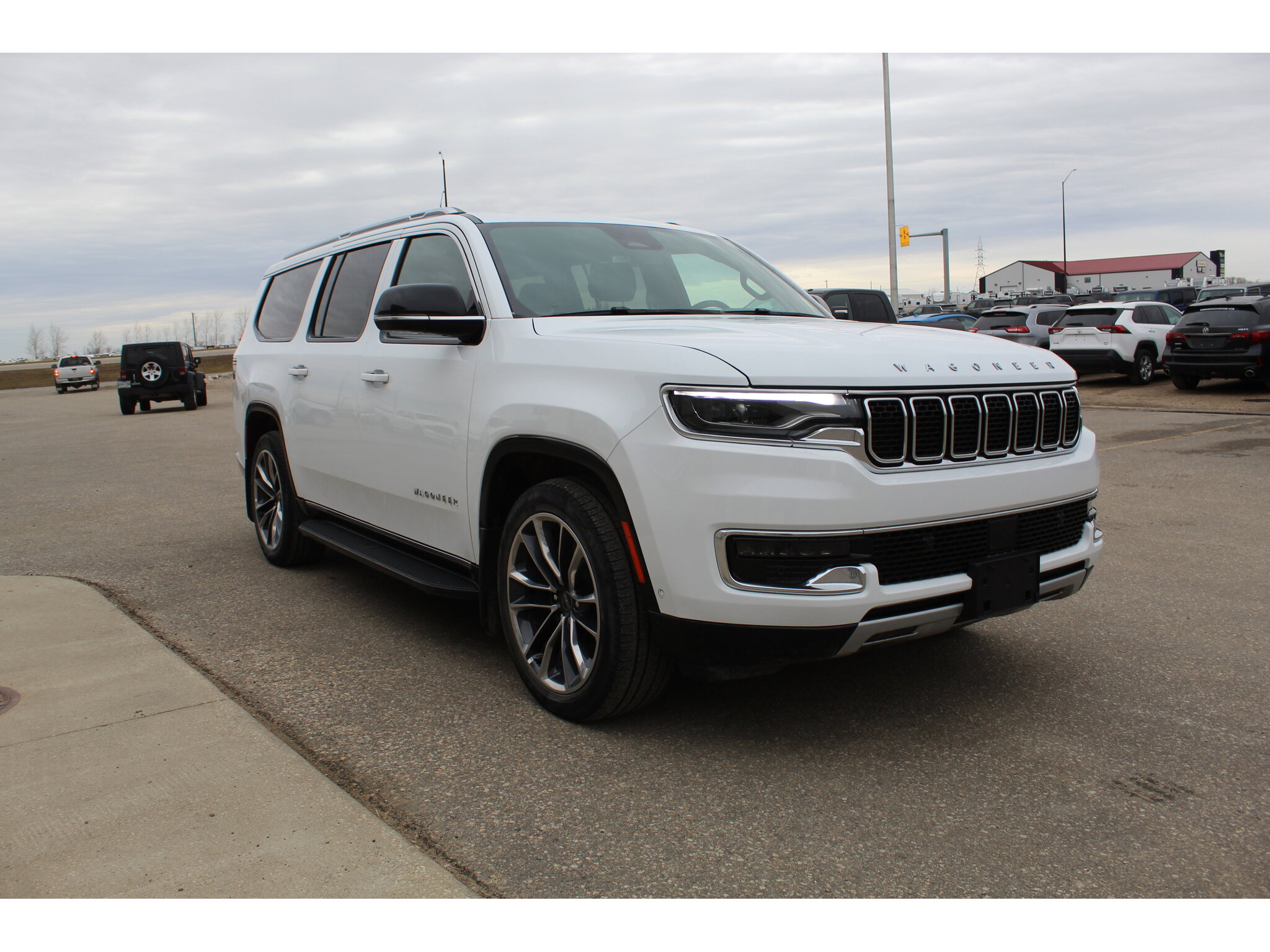 2023 Jeep Wagoneer L