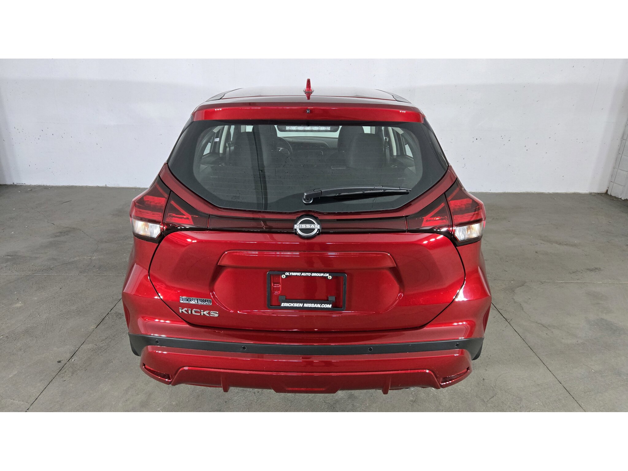 2025 Nissan Kicks Play