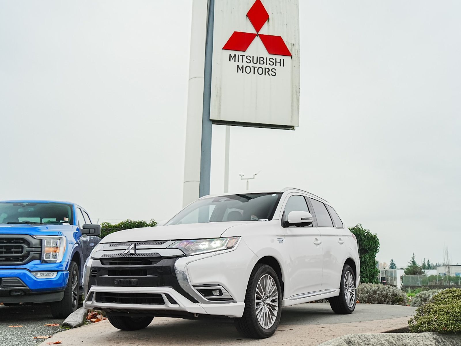 2020 Mitsubishi Outlander PHEV