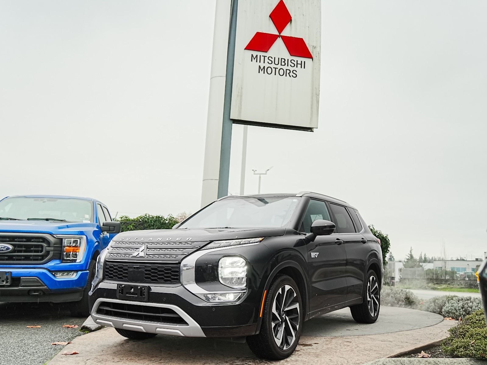 2024 Mitsubishi Outlander PHEV