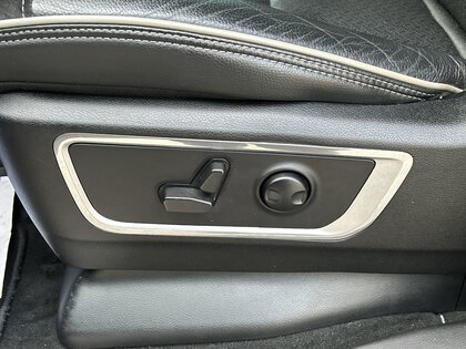 used 2022 Ram 1500 Crew Cab car, priced at $51,700