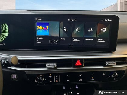 used 2024 Kia Sorento car, priced at $35,253