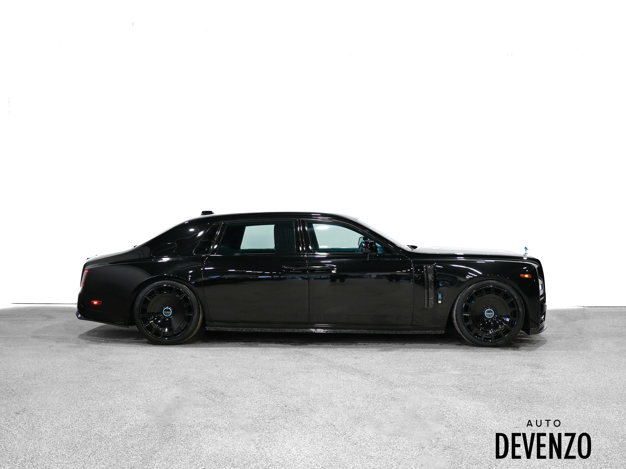 2022 Rolls-Royce Phantom