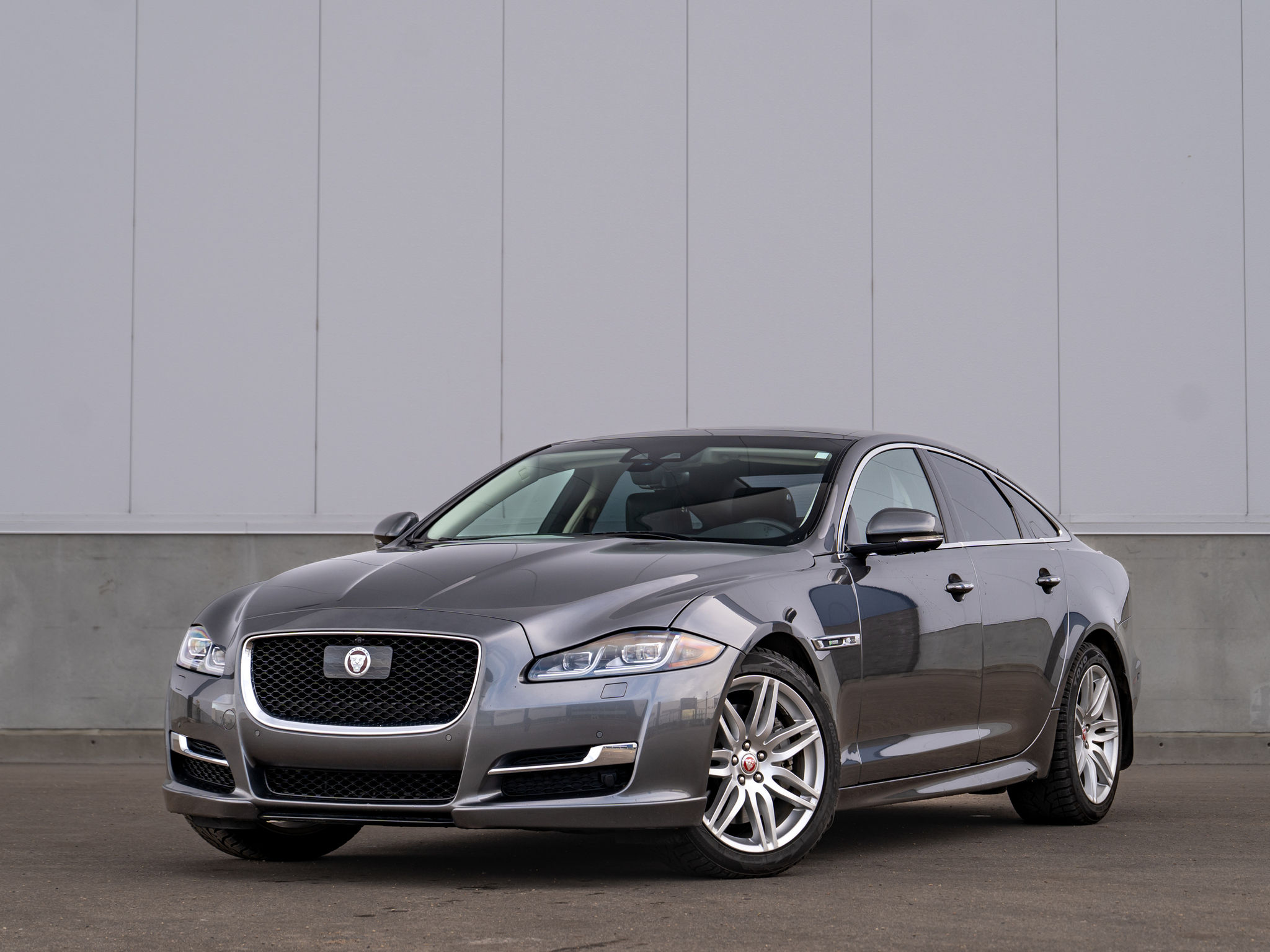 2019 Jaguar XJ