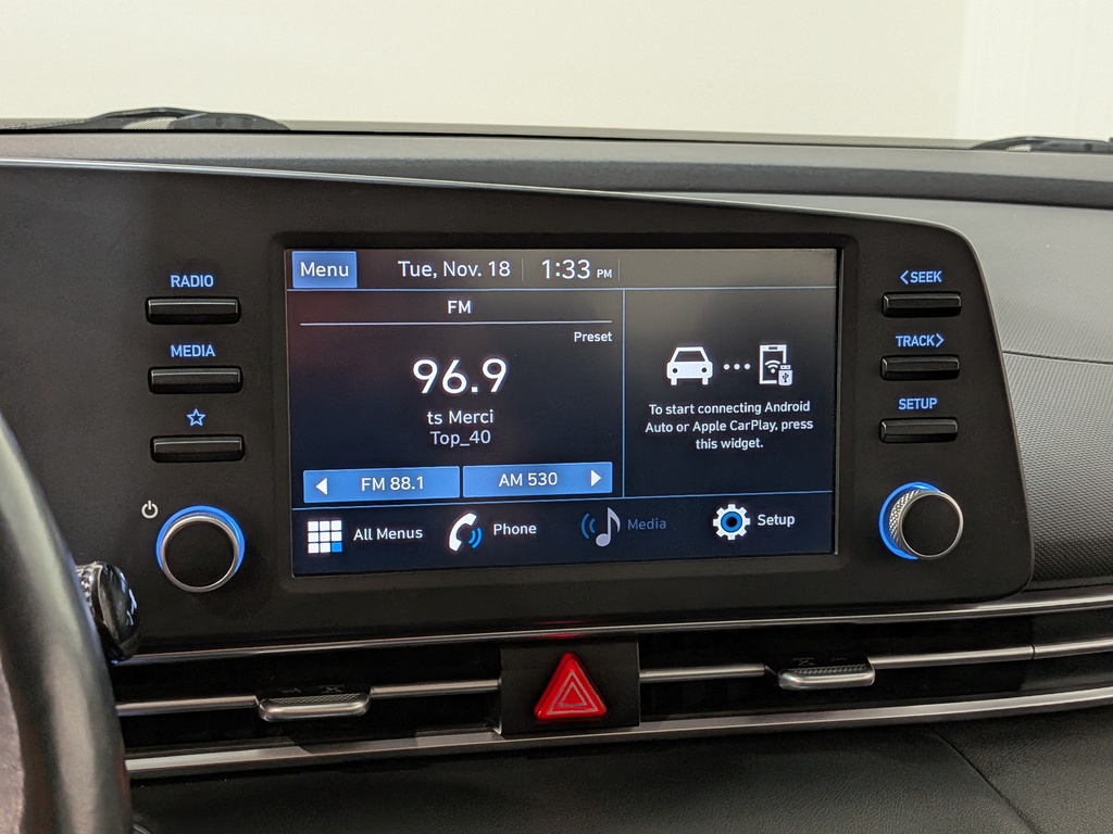 Hyundai Elantra 2022