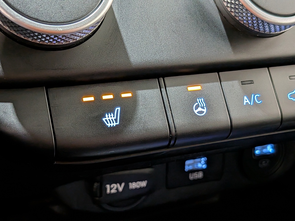 Hyundai Elantra 2022