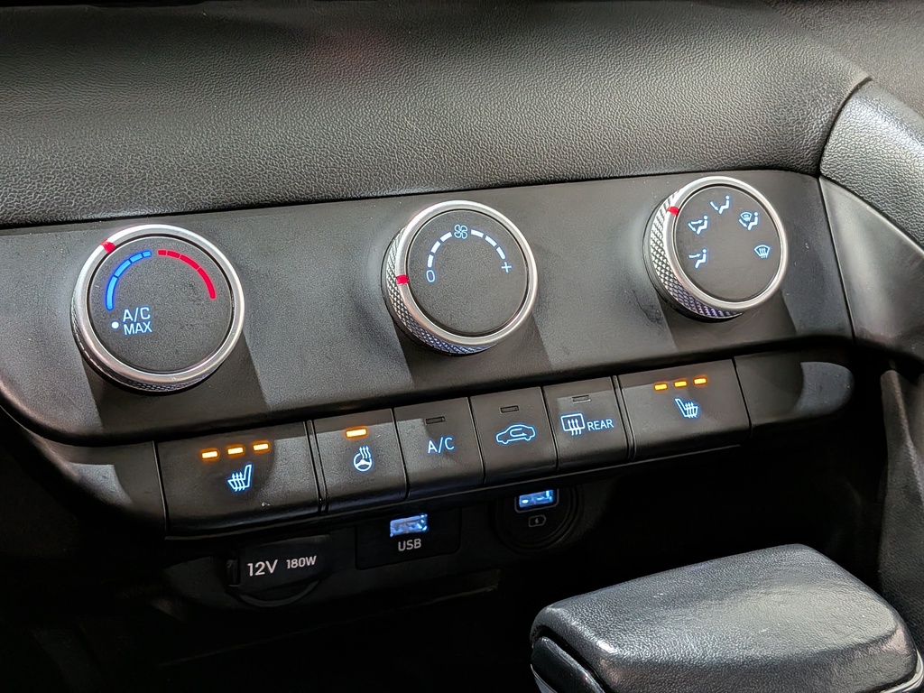 Hyundai Elantra 2022