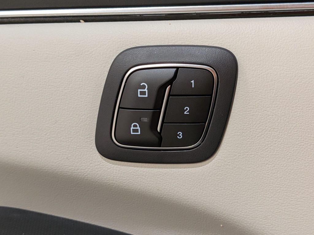 Ford Mustang Mach-E 2023