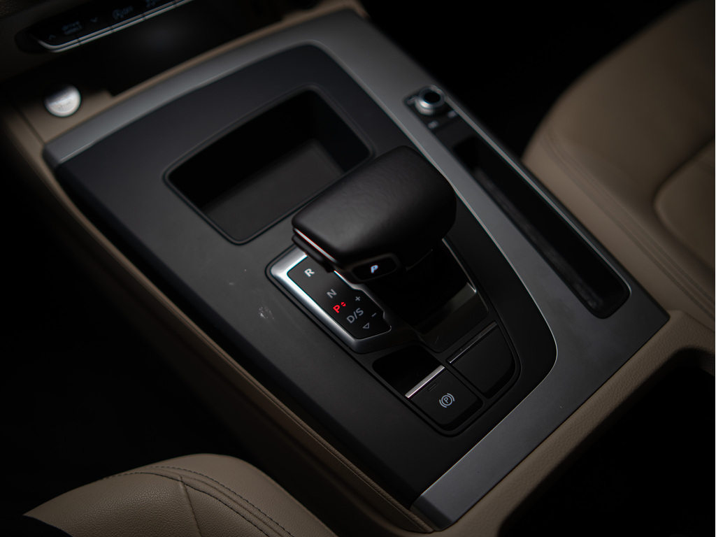 2022 Audi Q5 45 Komfort, Toronto, Cash