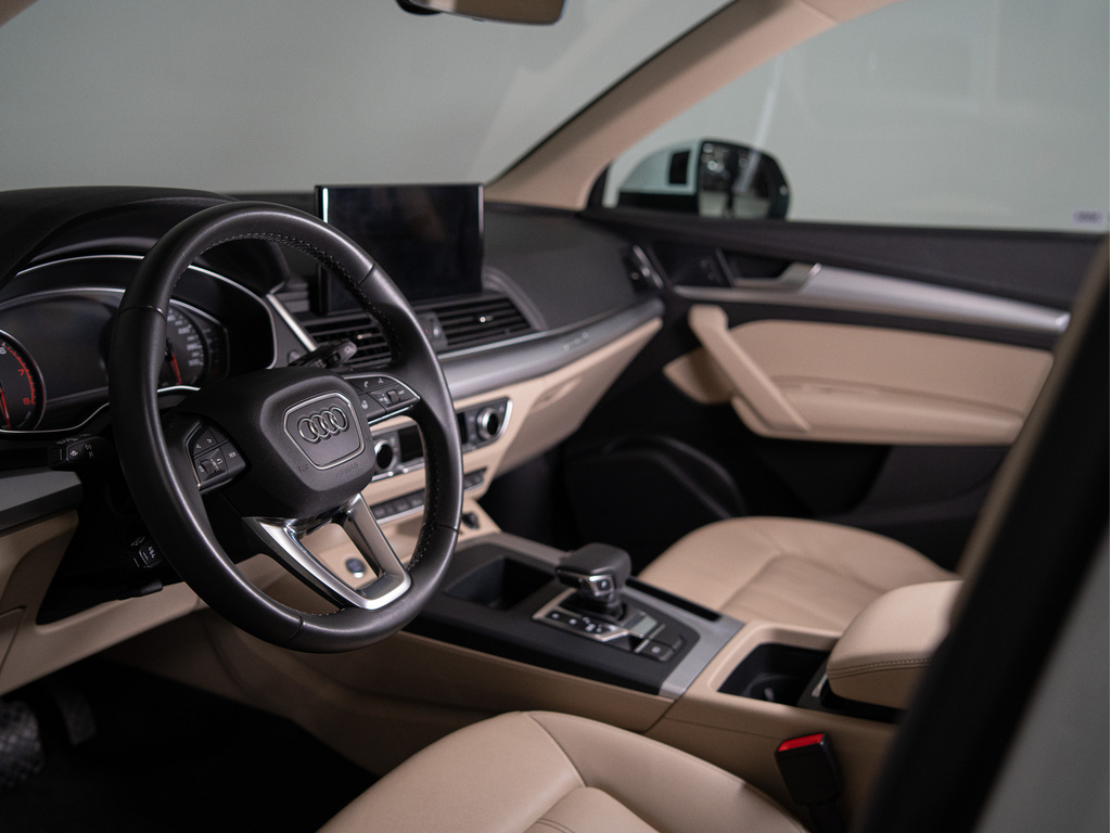 2022 Audi Q5 45 Komfort, Toronto, Cash