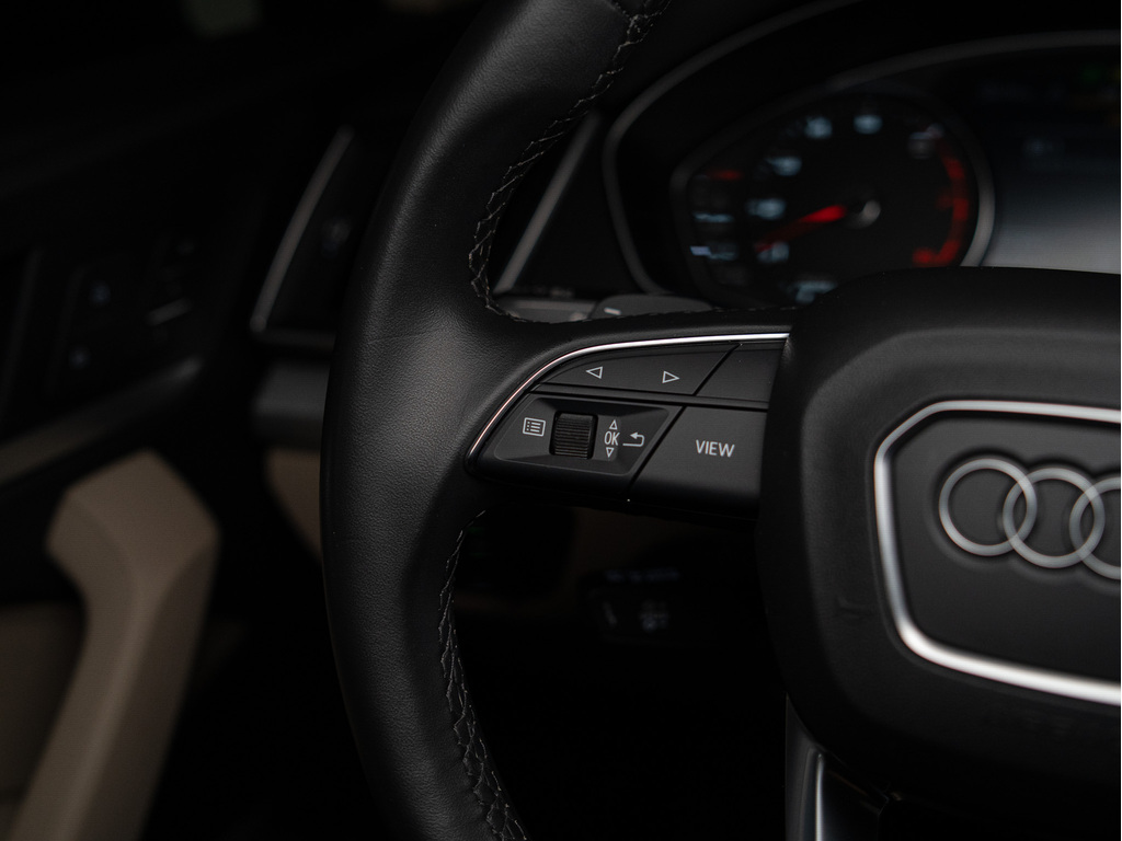 2022 Audi Q5 45 Komfort, Toronto, Cash