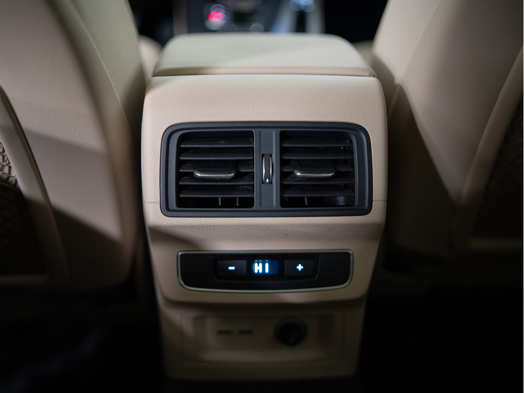 2022 Audi Q5 45 Komfort, Toronto, Cash