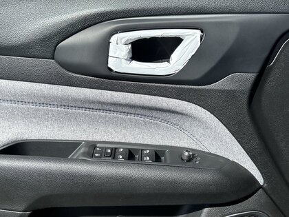 used 2025 Jeep Compass car, priced at $33,999