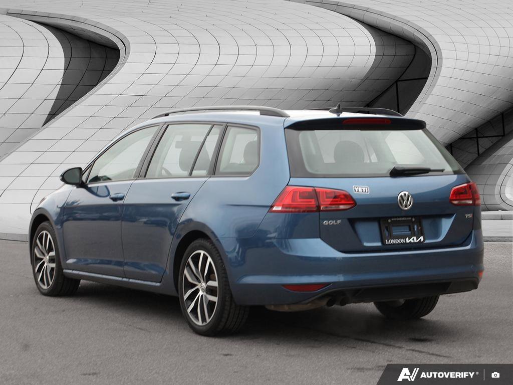 2017 Volkswagen Golf SportWagen