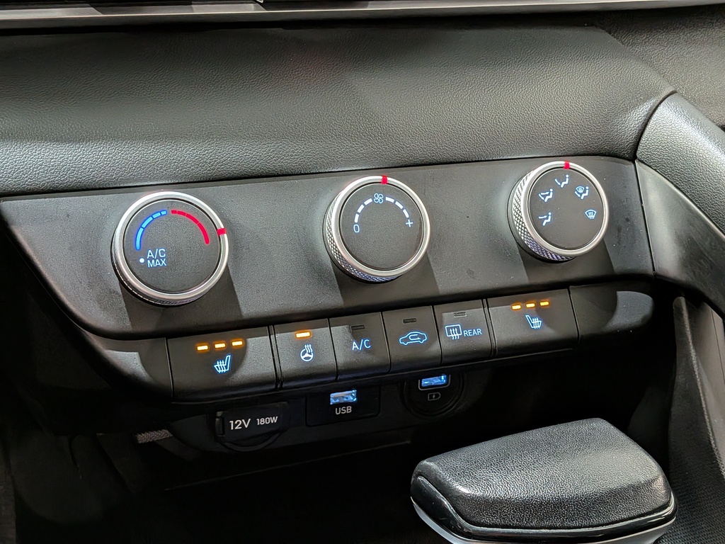 Hyundai Elantra 2022