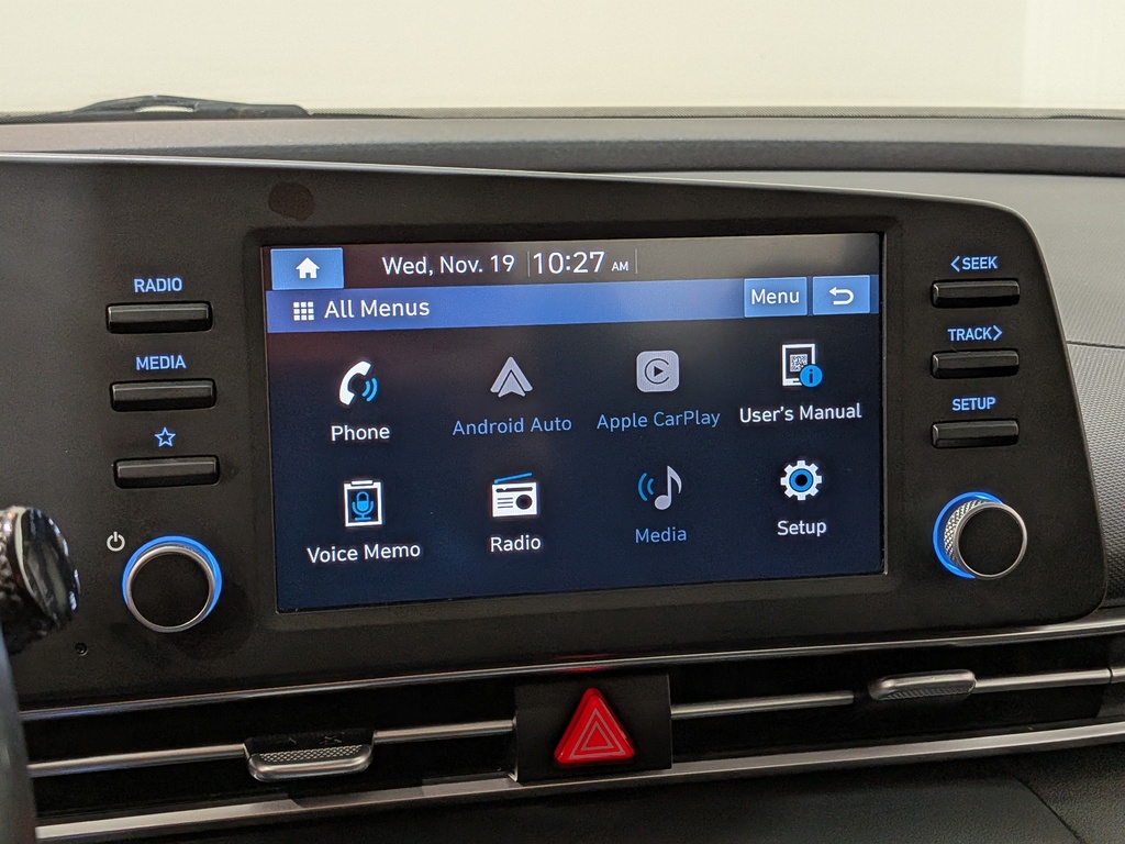 Hyundai Elantra 2022