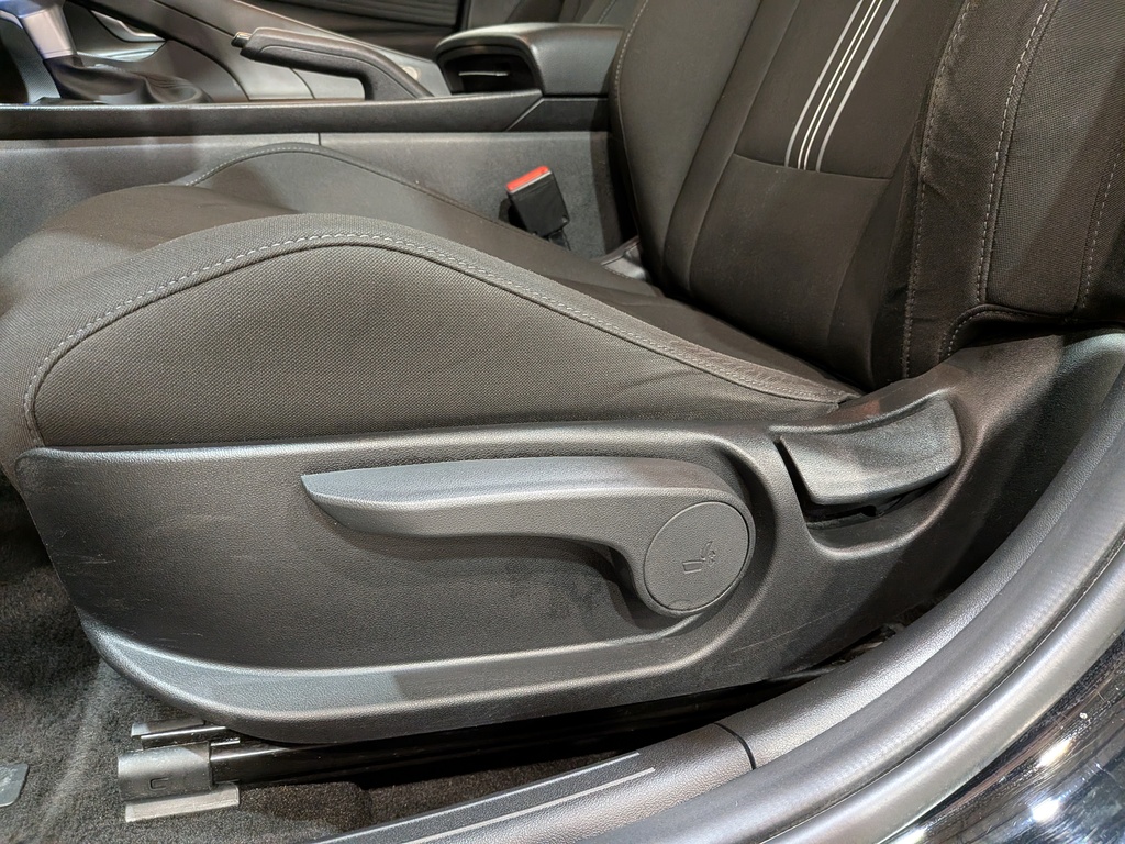 Hyundai Elantra 2022