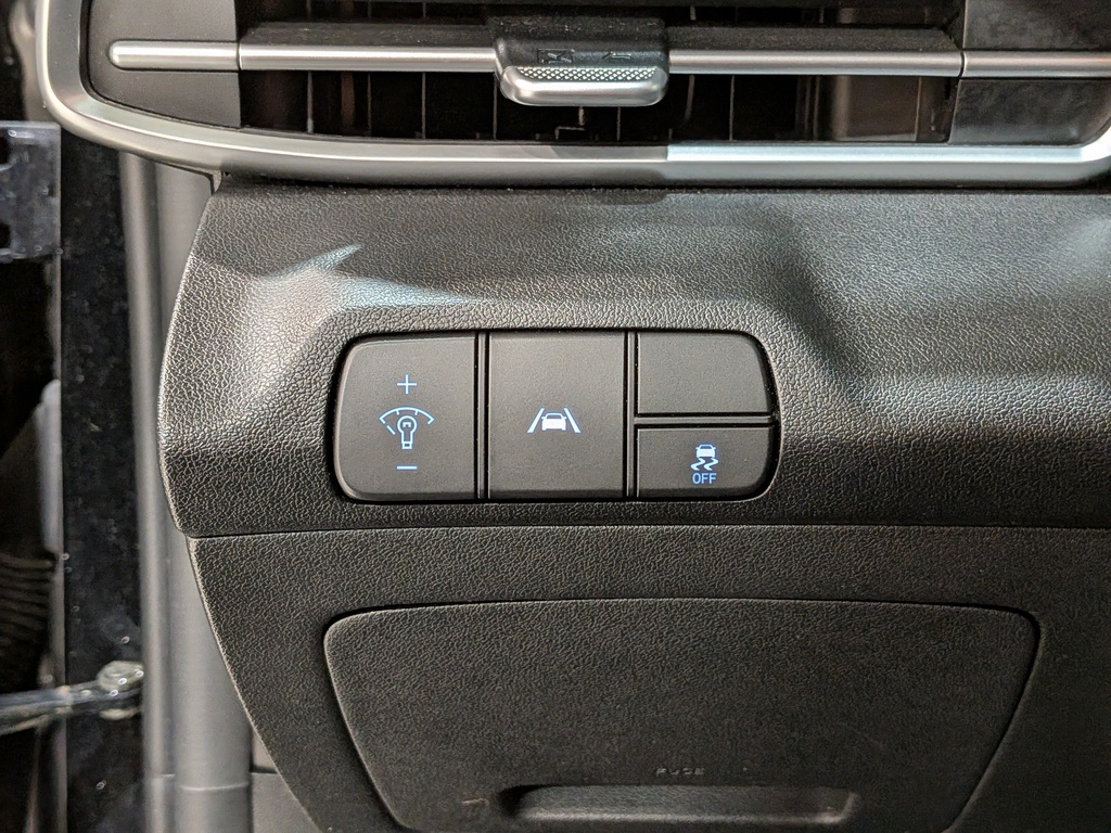 Hyundai Elantra 2022