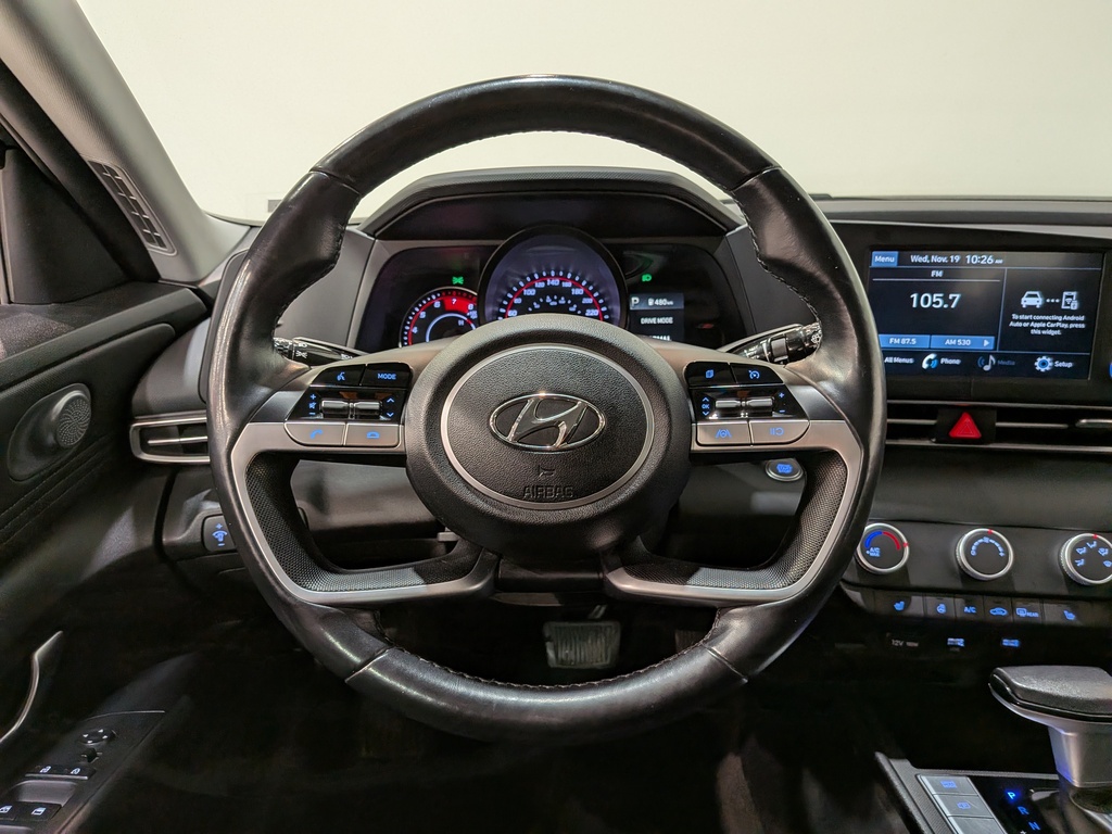 Hyundai Elantra 2022