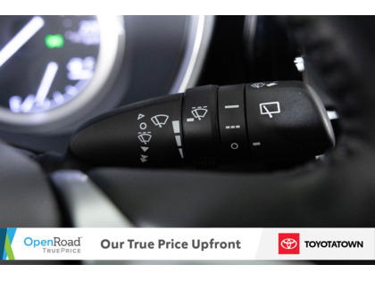 used 2022 Toyota Highlander car, priced at $45,998