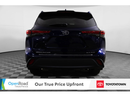 used 2022 Toyota Highlander car, priced at $45,998