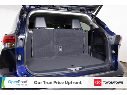 used 2022 Toyota Highlander car, priced at $45,998